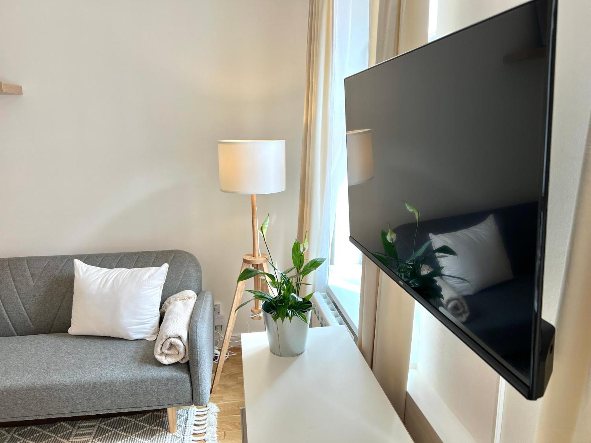 Apartament Treetess Centre